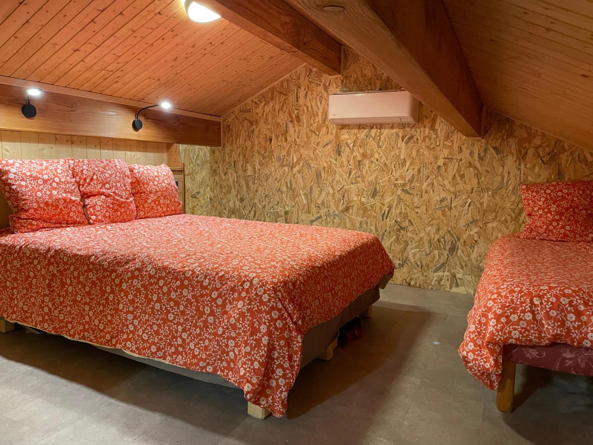 La Ferme De Montard Bed & Breakfast Montmorot Luaran gambar