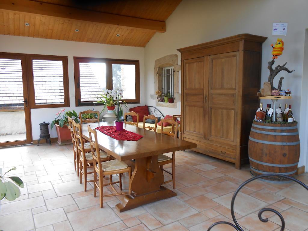 La Ferme De Montard Bed & Breakfast Montmorot Luaran gambar