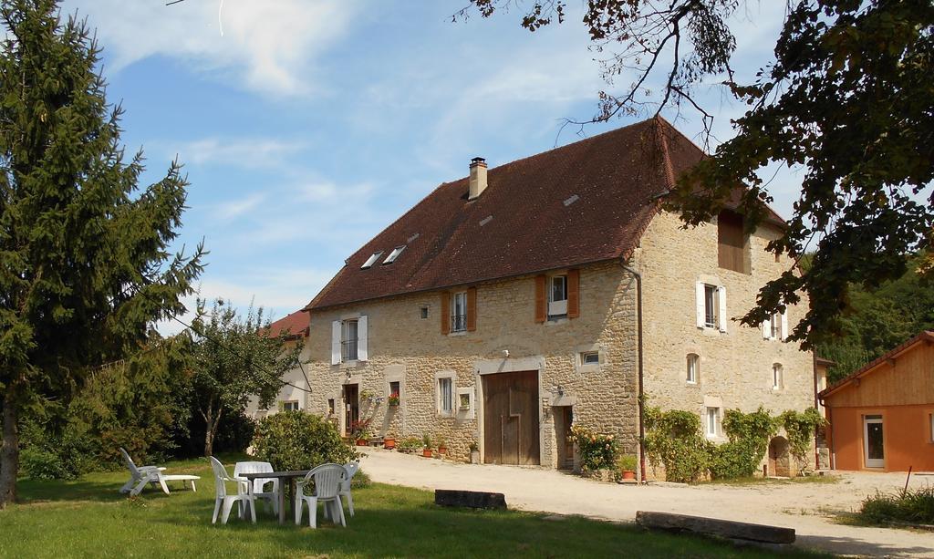 La Ferme De Montard Bed & Breakfast Montmorot Luaran gambar